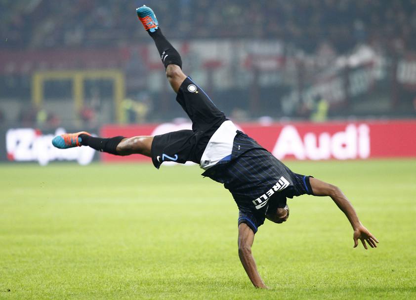 La capriola inattesa di Joel Obi  l&#39;immagine del derby: Milan-Inter finisce 1-1, il nigeriano firma la rete del pari. LaPresse